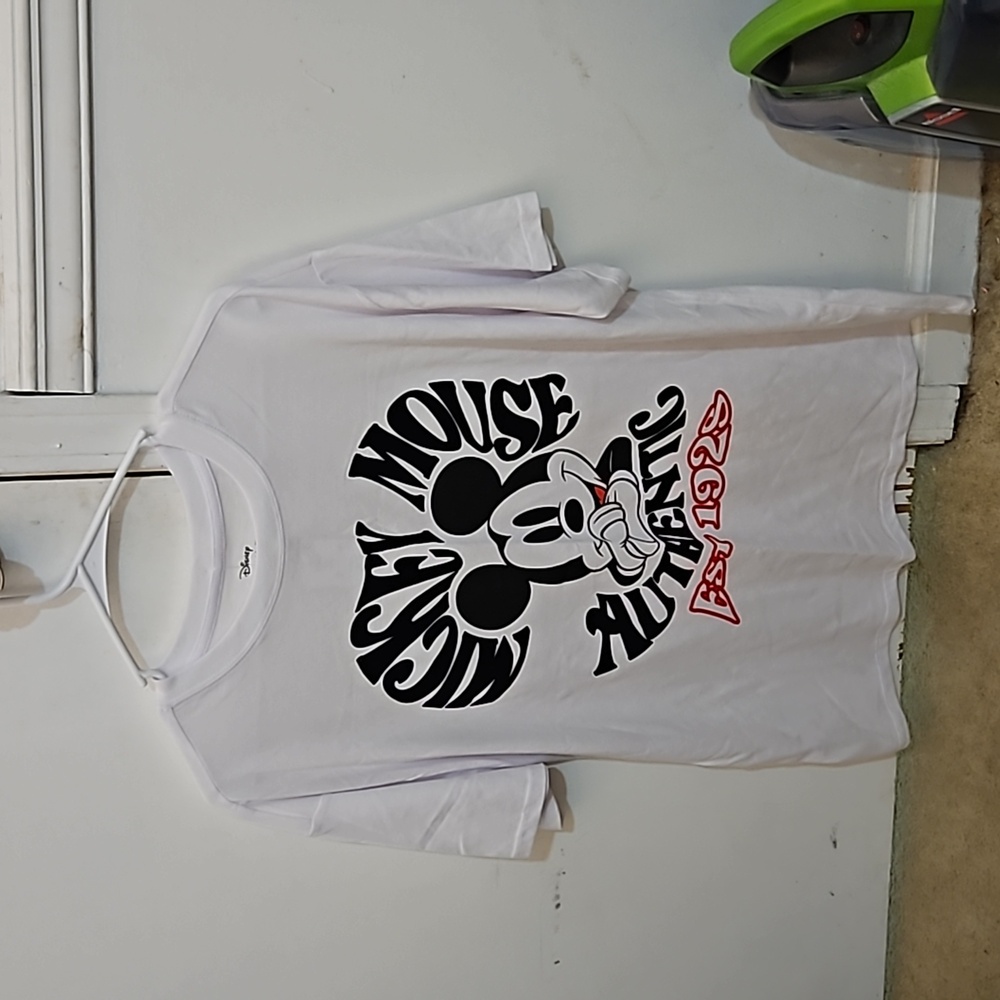 T shrit